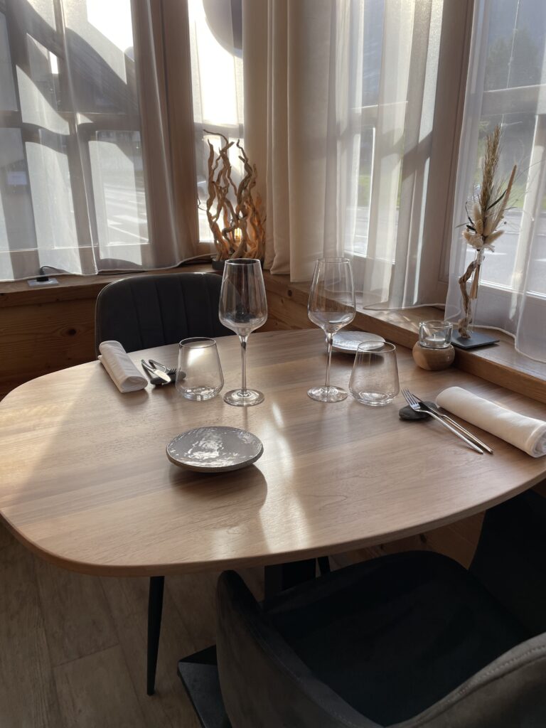 Agencement aménagement sur mesure annecy aix-les-bains chambéry la biolle menuisier sur-mesure surmesure sur mesure artisan ebeniste haute-avoie savoie